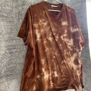 Oversized distressed T-Shirt